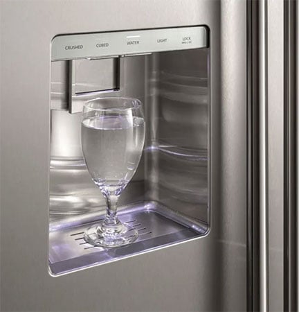 monogram-stainless-steel-ice-and-water-dispenser-2